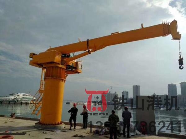 福建廈門船用起重機(jī)廠家 緊急制動(dòng)+過(guò)載保護(hù)船用起重機(jī)雙重保障